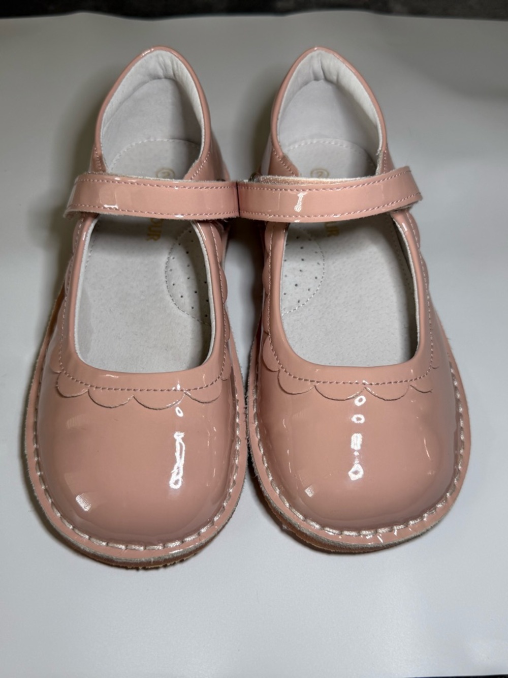 L’Amour Girls Mary Jane Shoes Size 2 Blush Pink Scalloped Patent Leather
